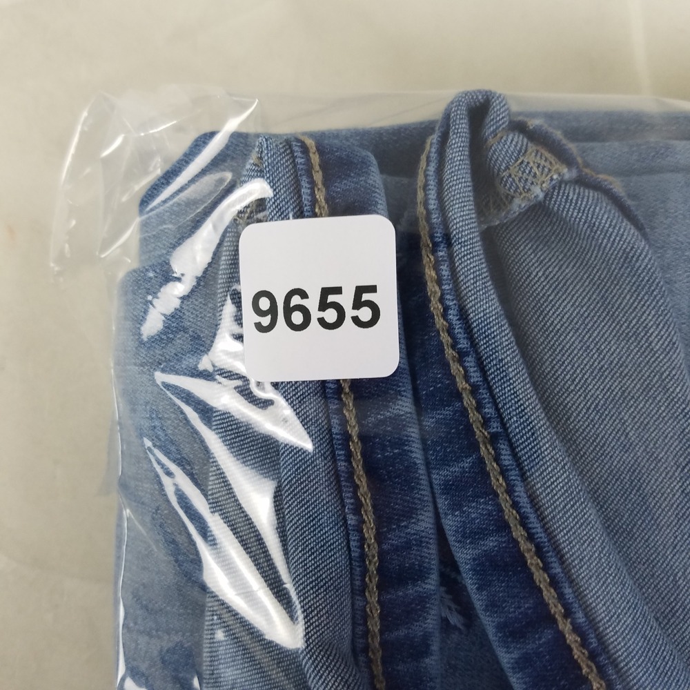 Chico's Perfect Stretch Girlfriend Slim Leg Ankle Jeans Floral Blue Size 2.5 14 - Picture 10 of 10